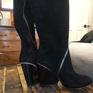 Modern Vintage Sexy Suede Boots